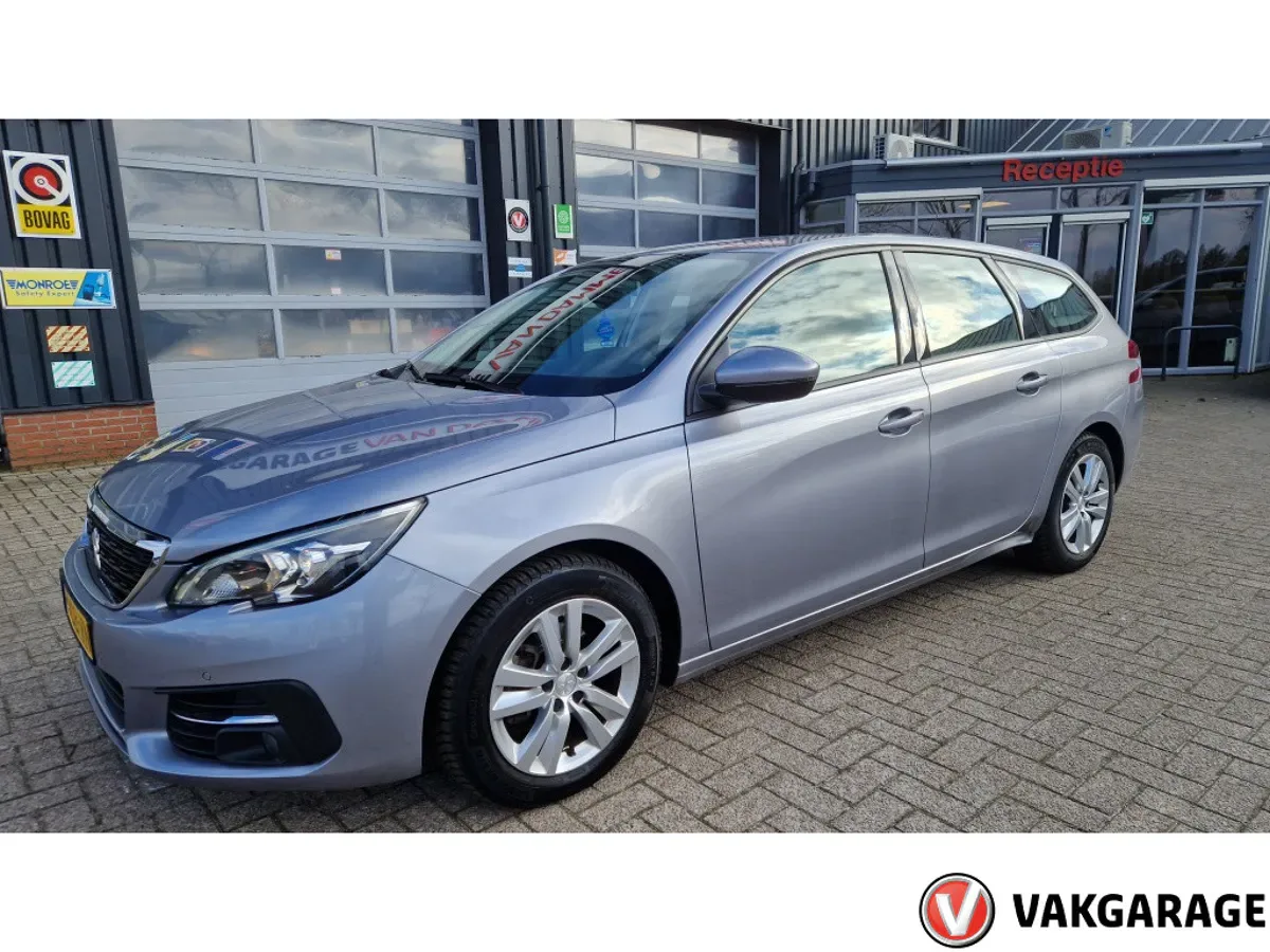 Peugeot 308 (2021) — foto 1