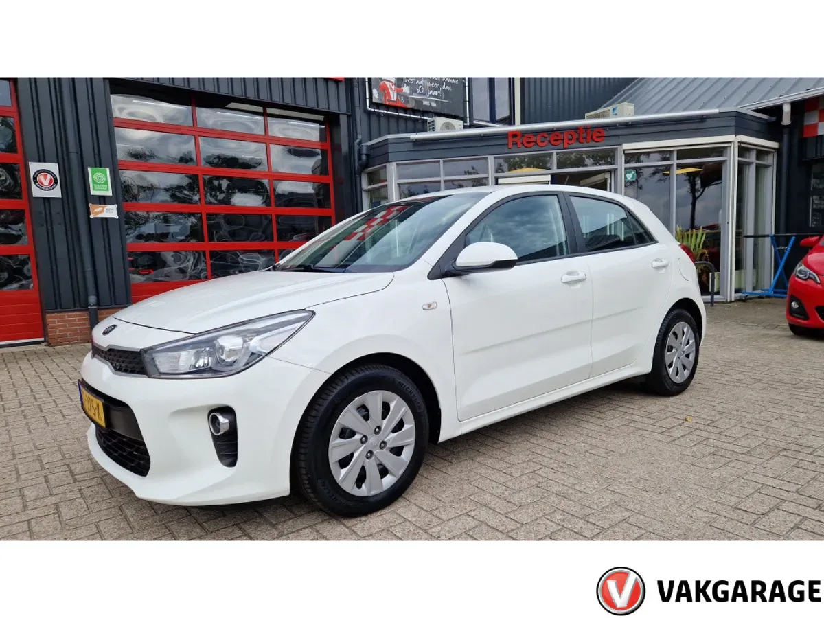 Kia Rio (2019) — foto 1