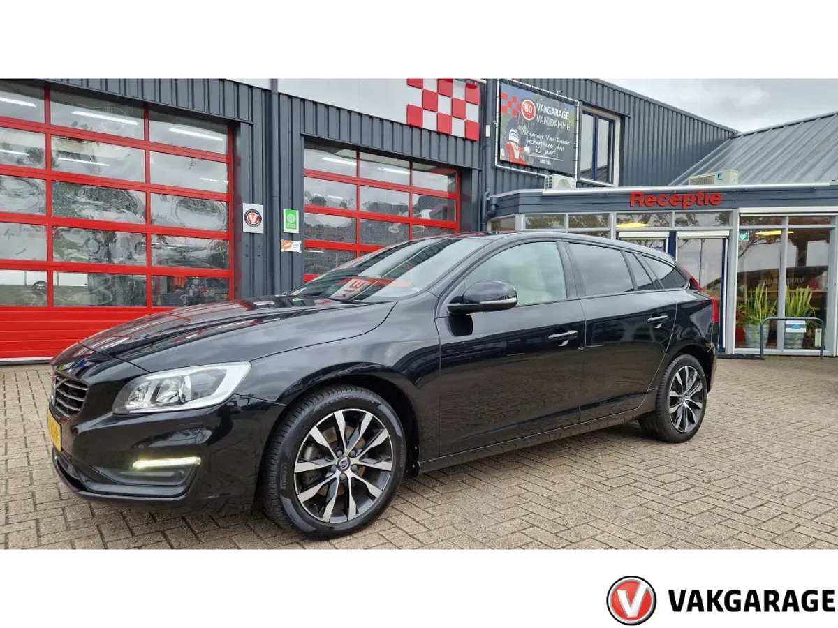 Volvo V60 (2018) — foto 1