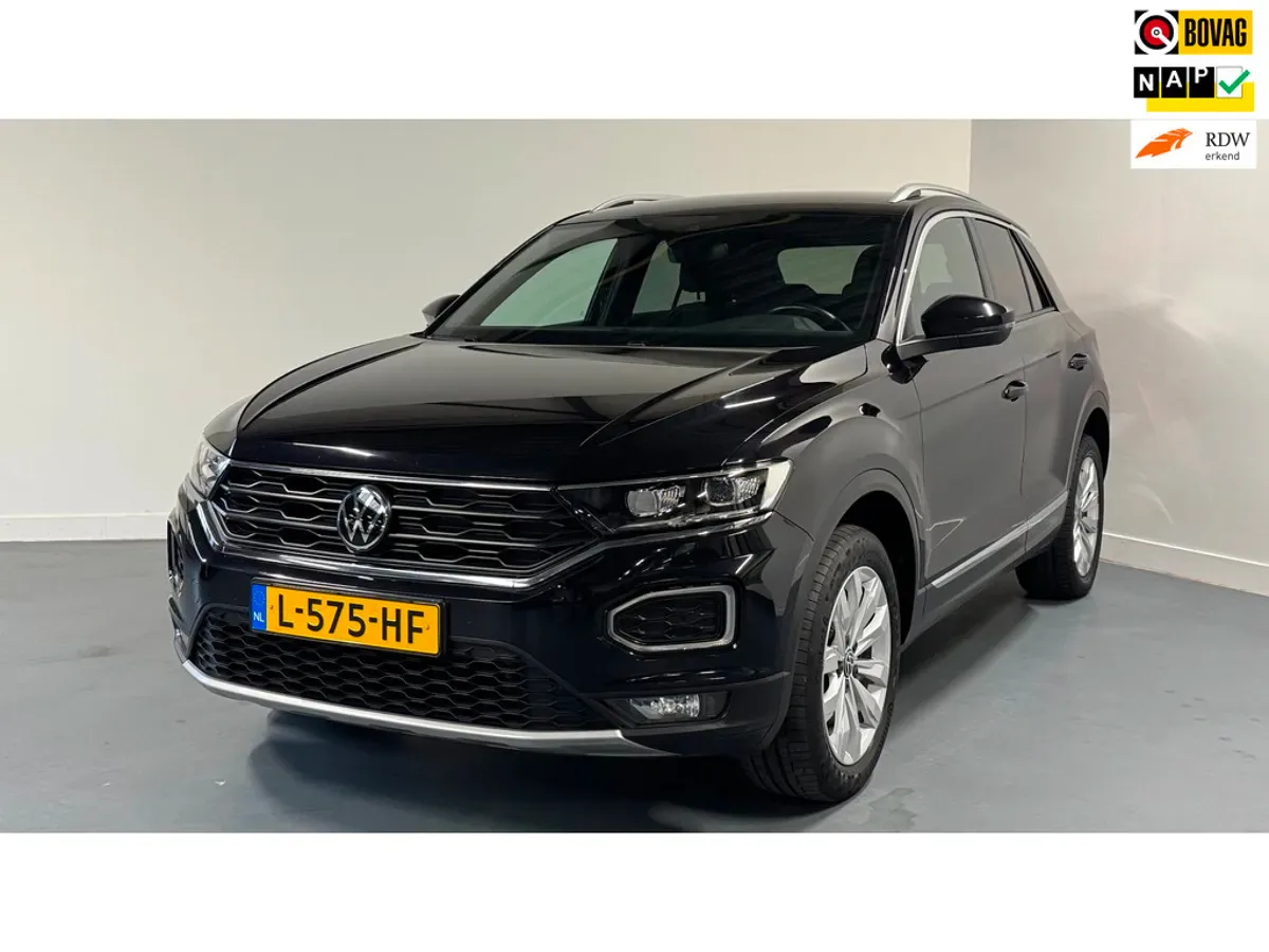 Volkswagen T-Roc (2021) — foto 1