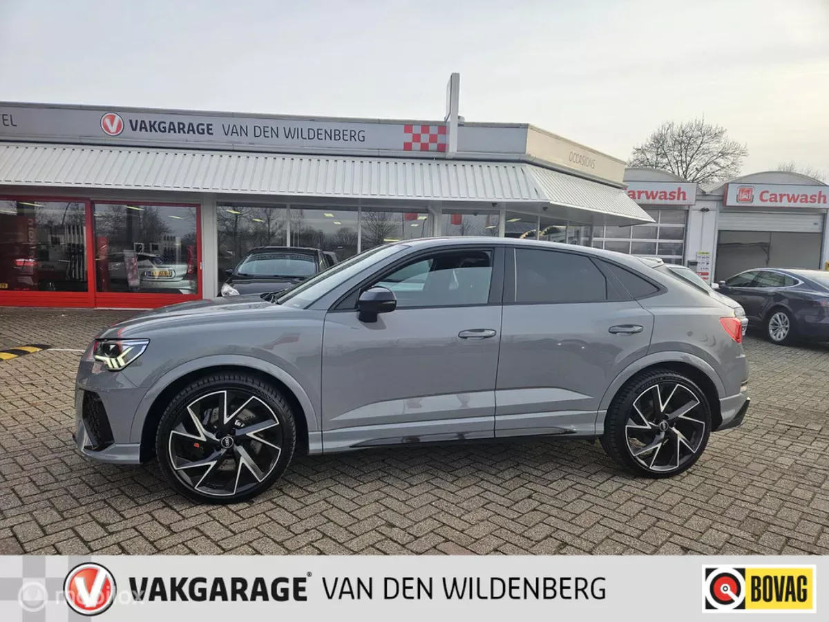 Audi RS Q3 (2022) — foto 1