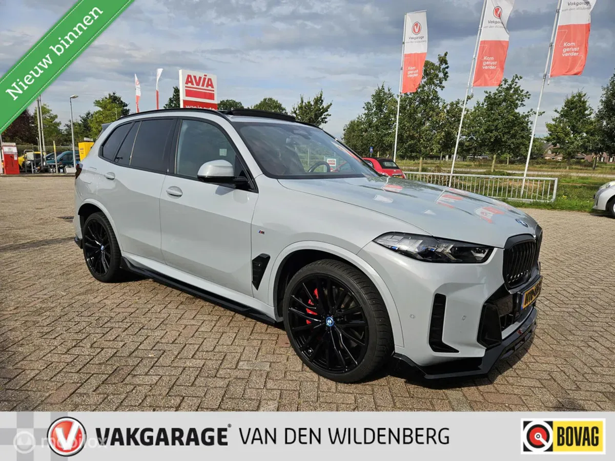 BMW X5 (2024) — foto 1