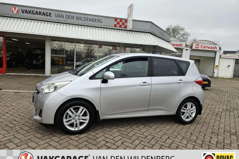 Toyota Verso (2011)