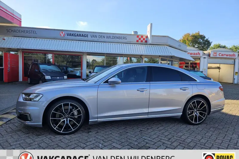 Audi A8 (2020)