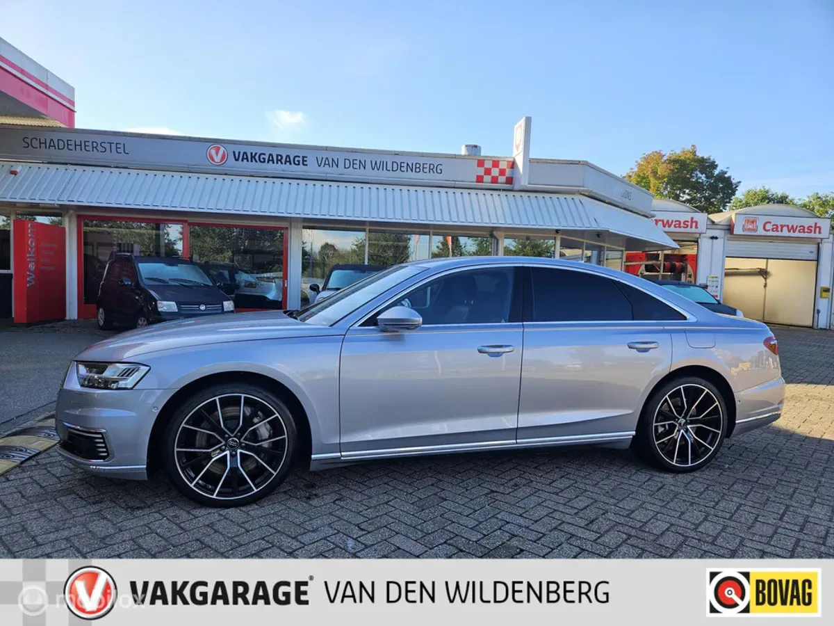 Audi A8 (2020) — foto 1