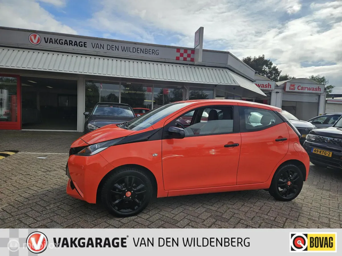 Toyota Aygo (2014) — foto 1