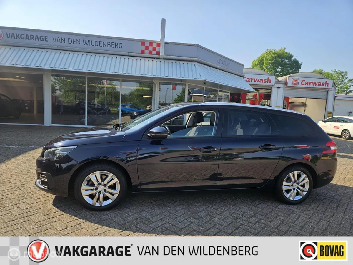 Peugeot 308 (2018) — foto 1