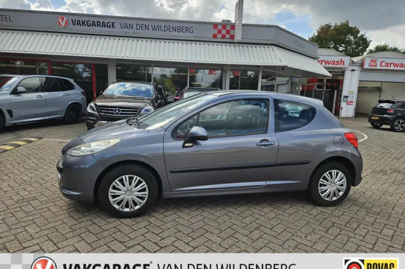 Peugeot 207 (2009)