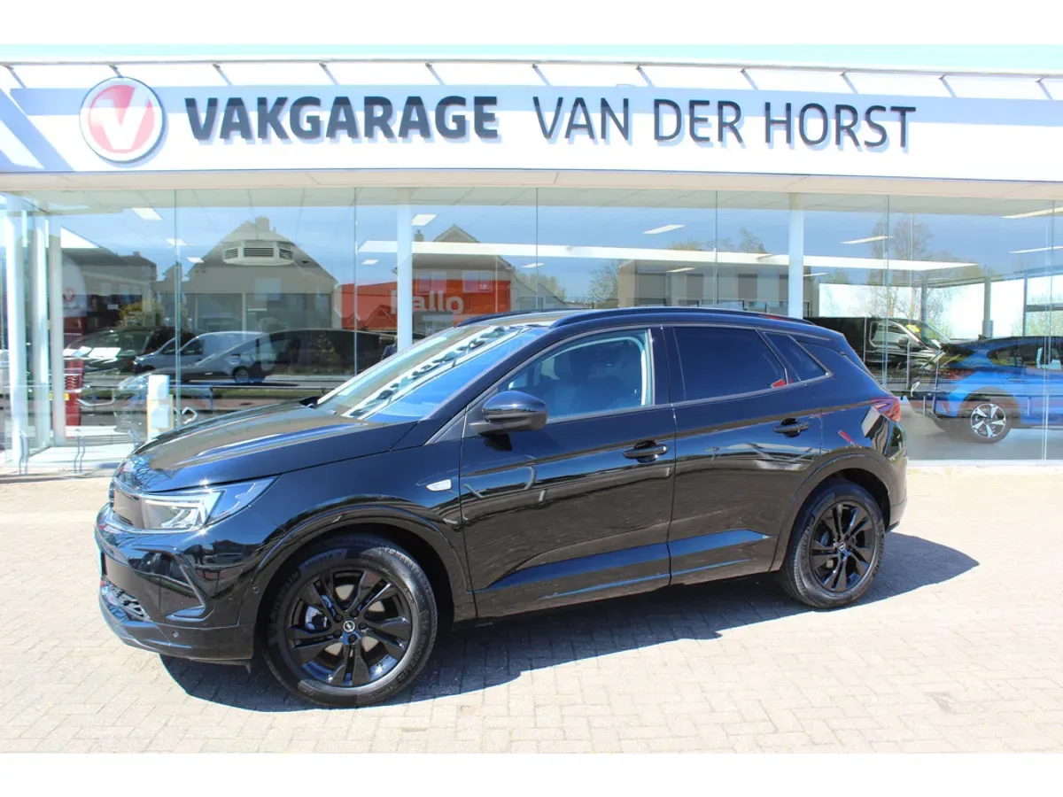 Opel Grandland (2023) — foto 1