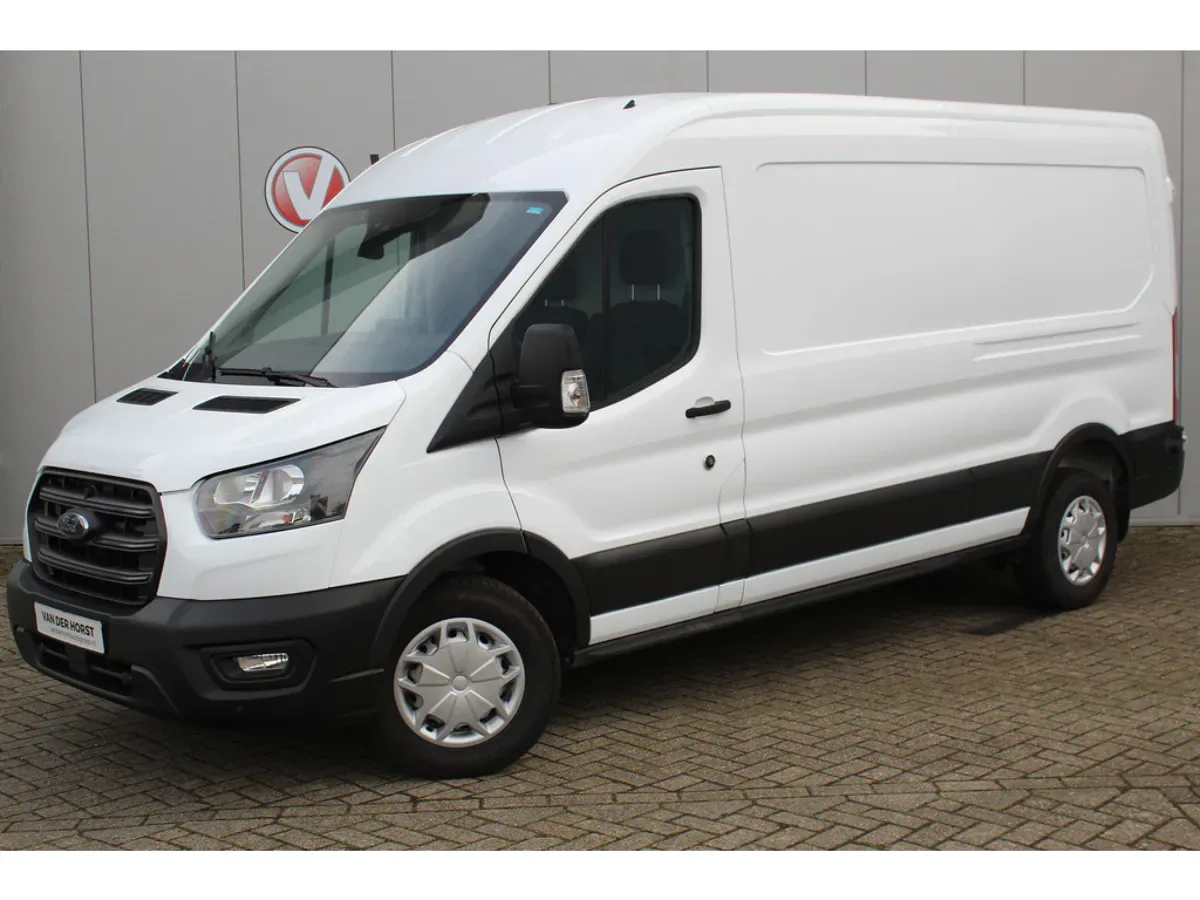 Ford Transit (2024) — foto 1