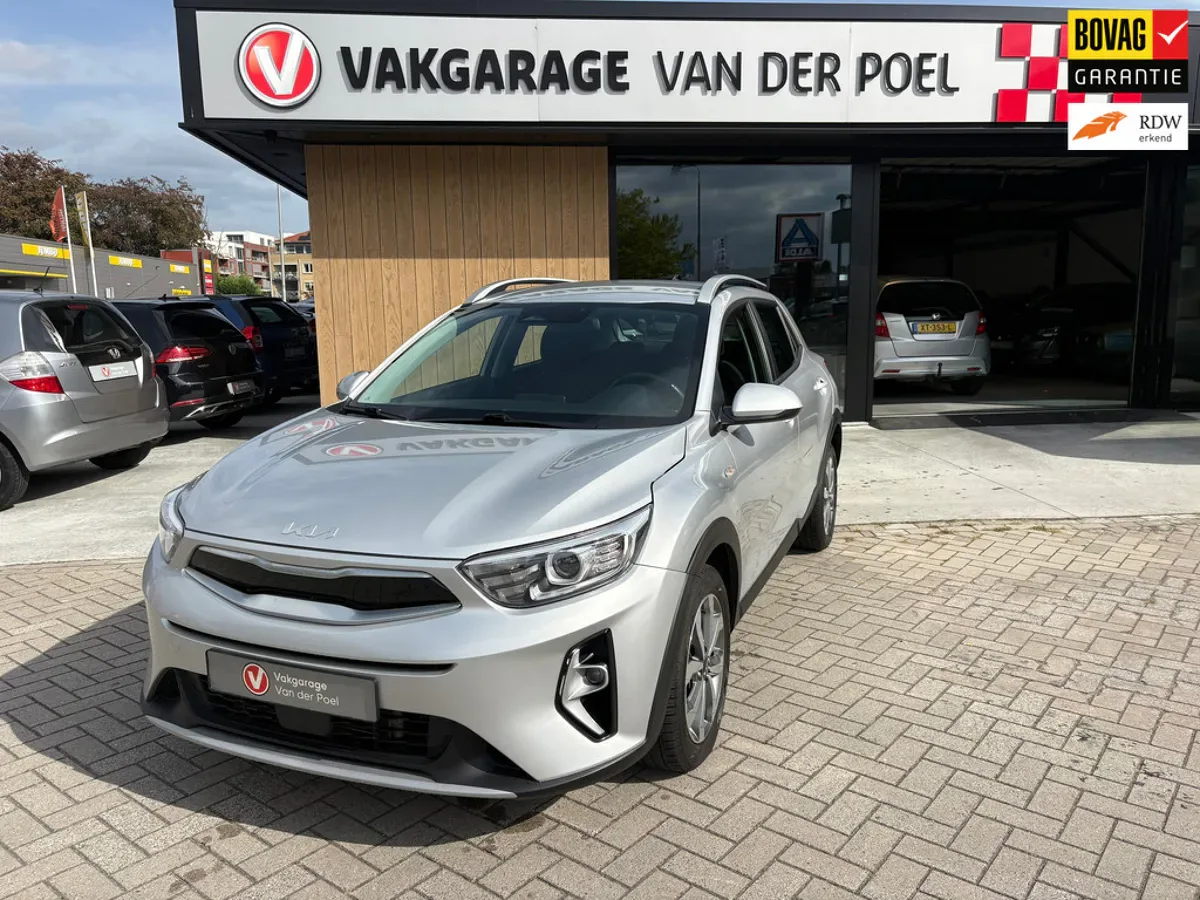 Kia Stonic (2023) — foto 1