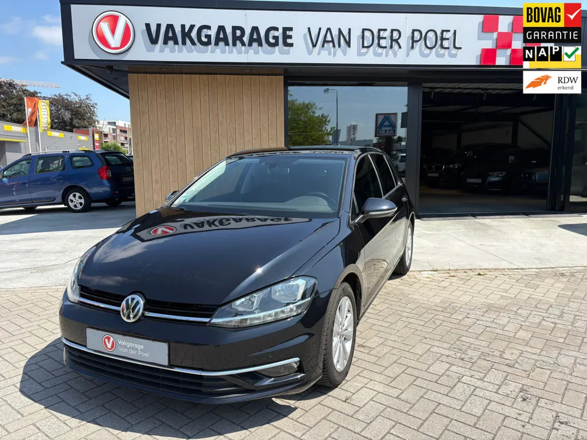Volkswagen Golf (2019) — foto 1