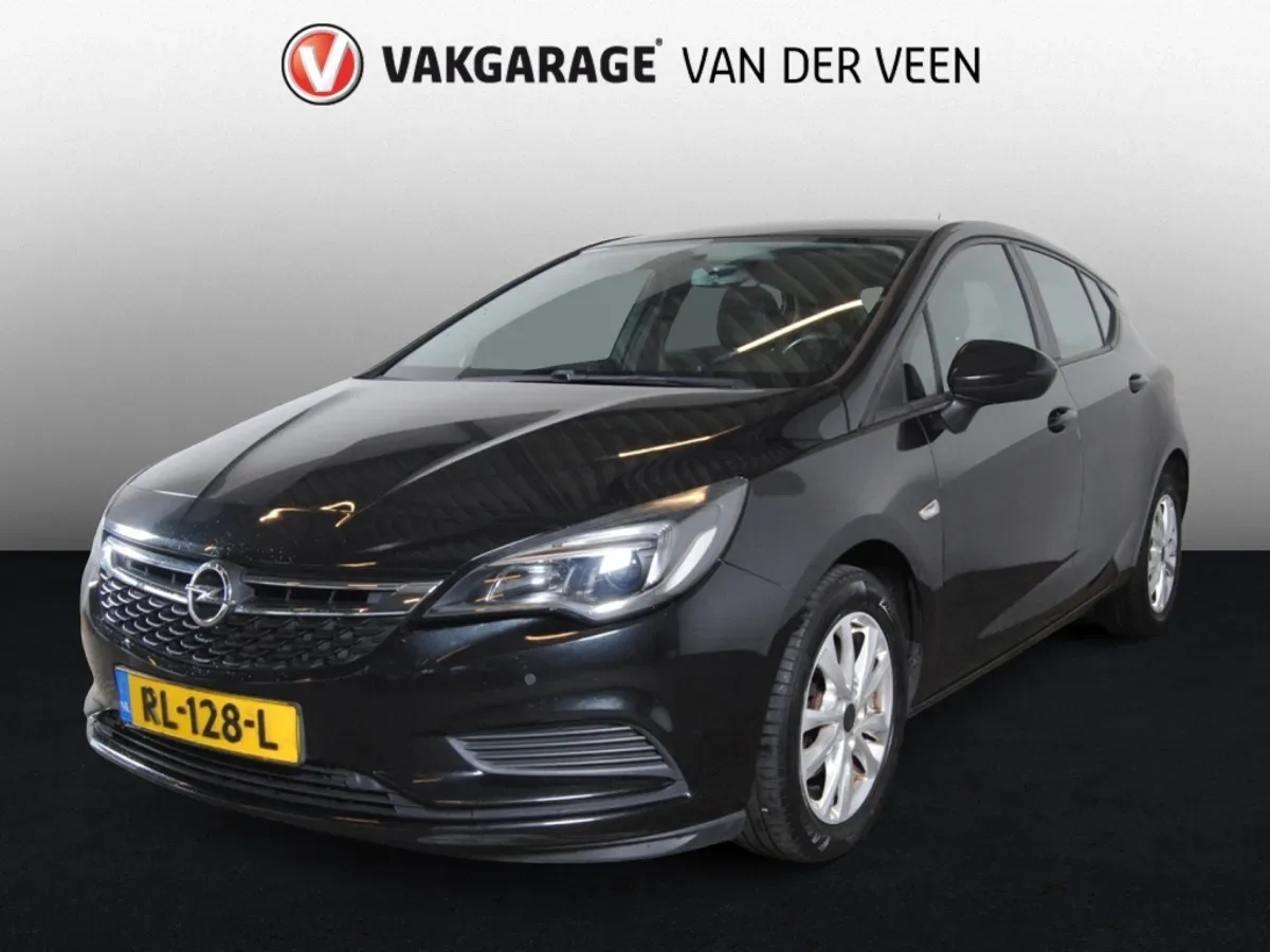 Opel Astra (2016) — foto 1