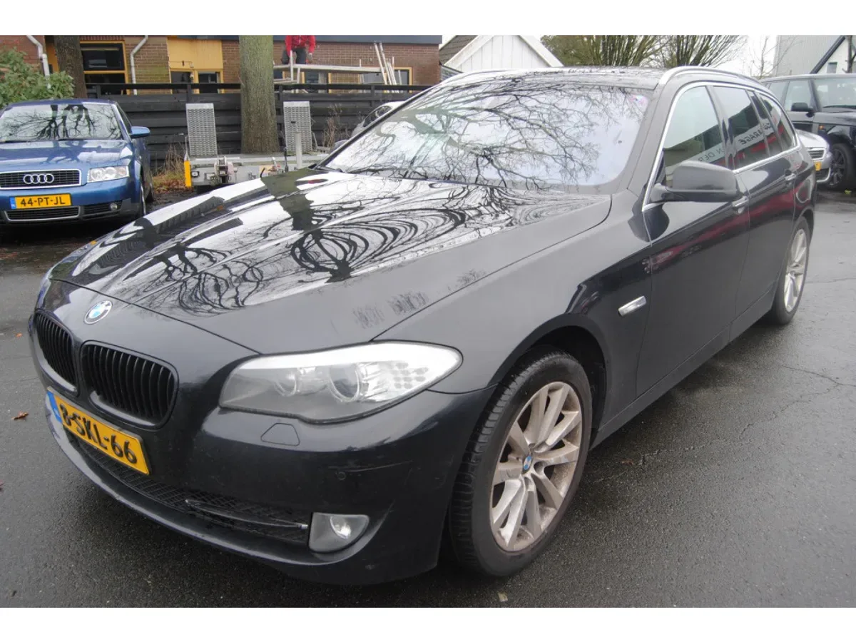 BMW 5-Serie (2012) — foto 1