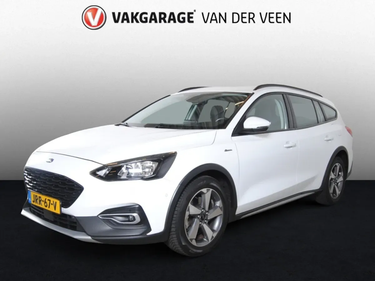Ford Focus (2020) — foto 1