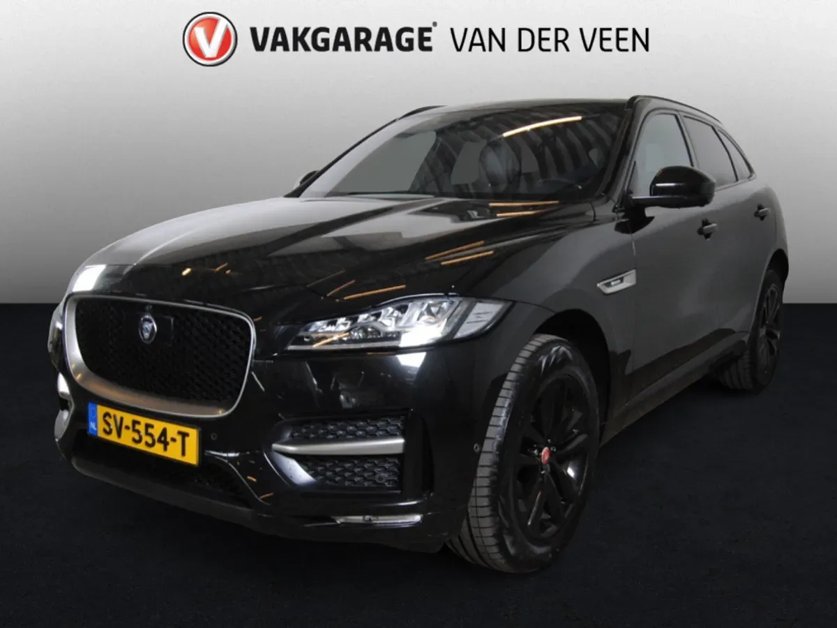 Jaguar F-Pace (2016) — foto 1