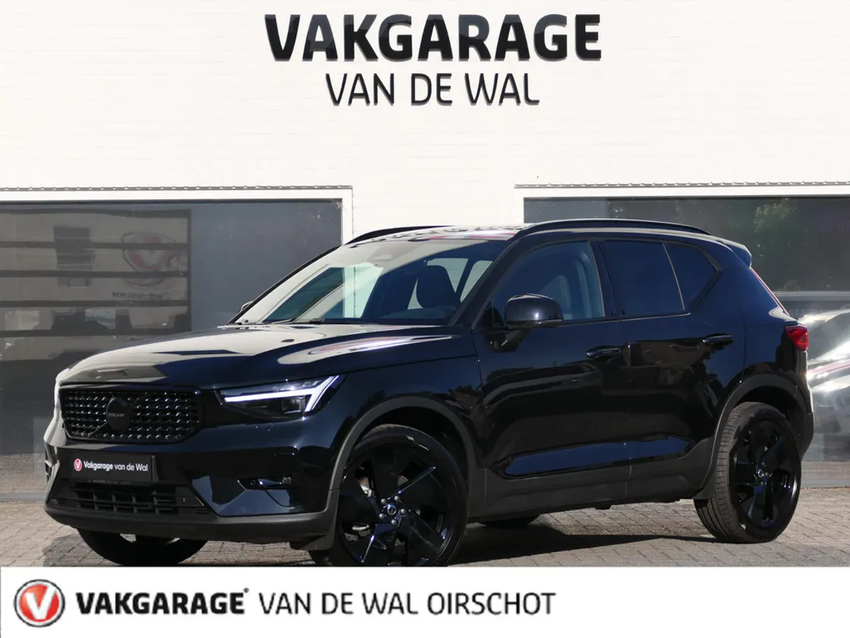Volvo XC40 (2025) — foto 1