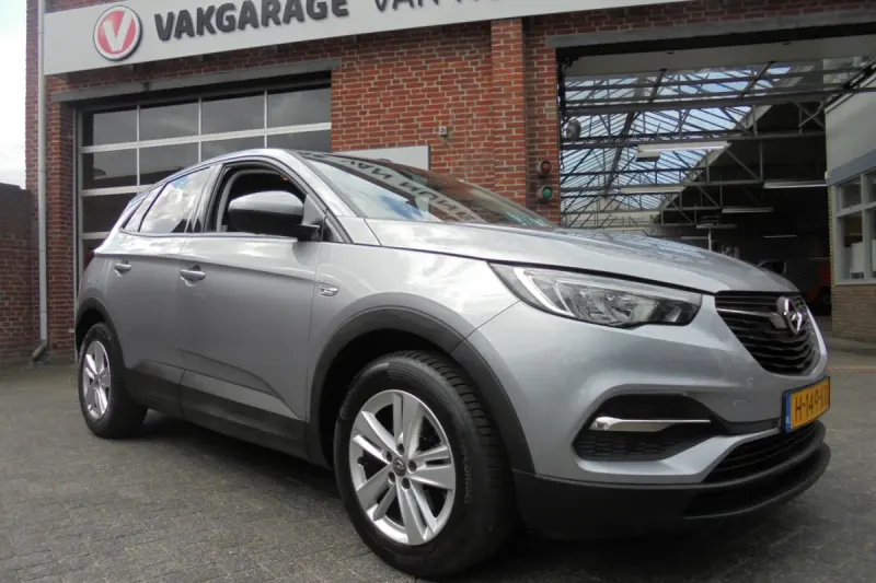 Opel Grandland X (2020)