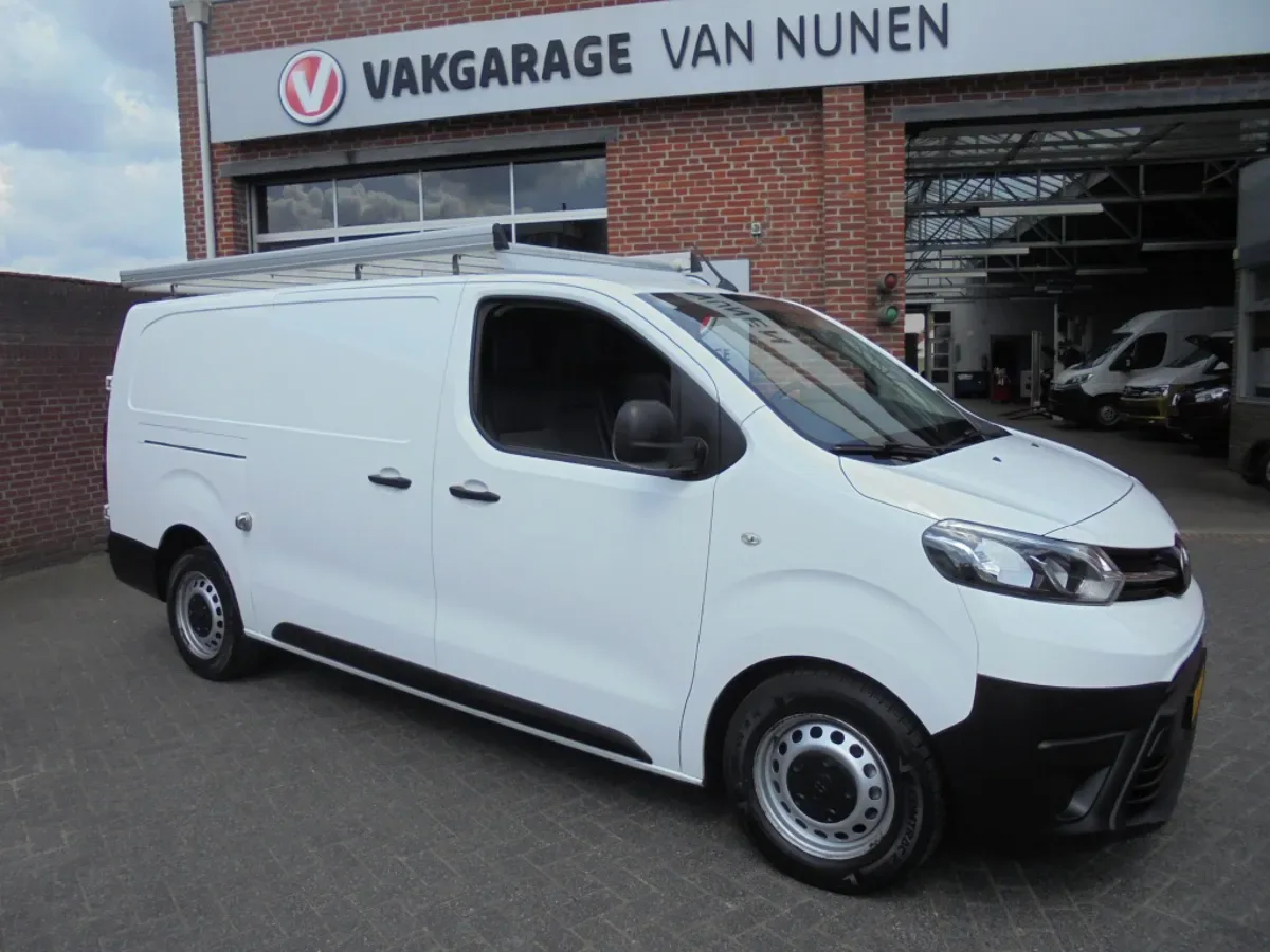 Toyota ProAce (2018) — foto 1