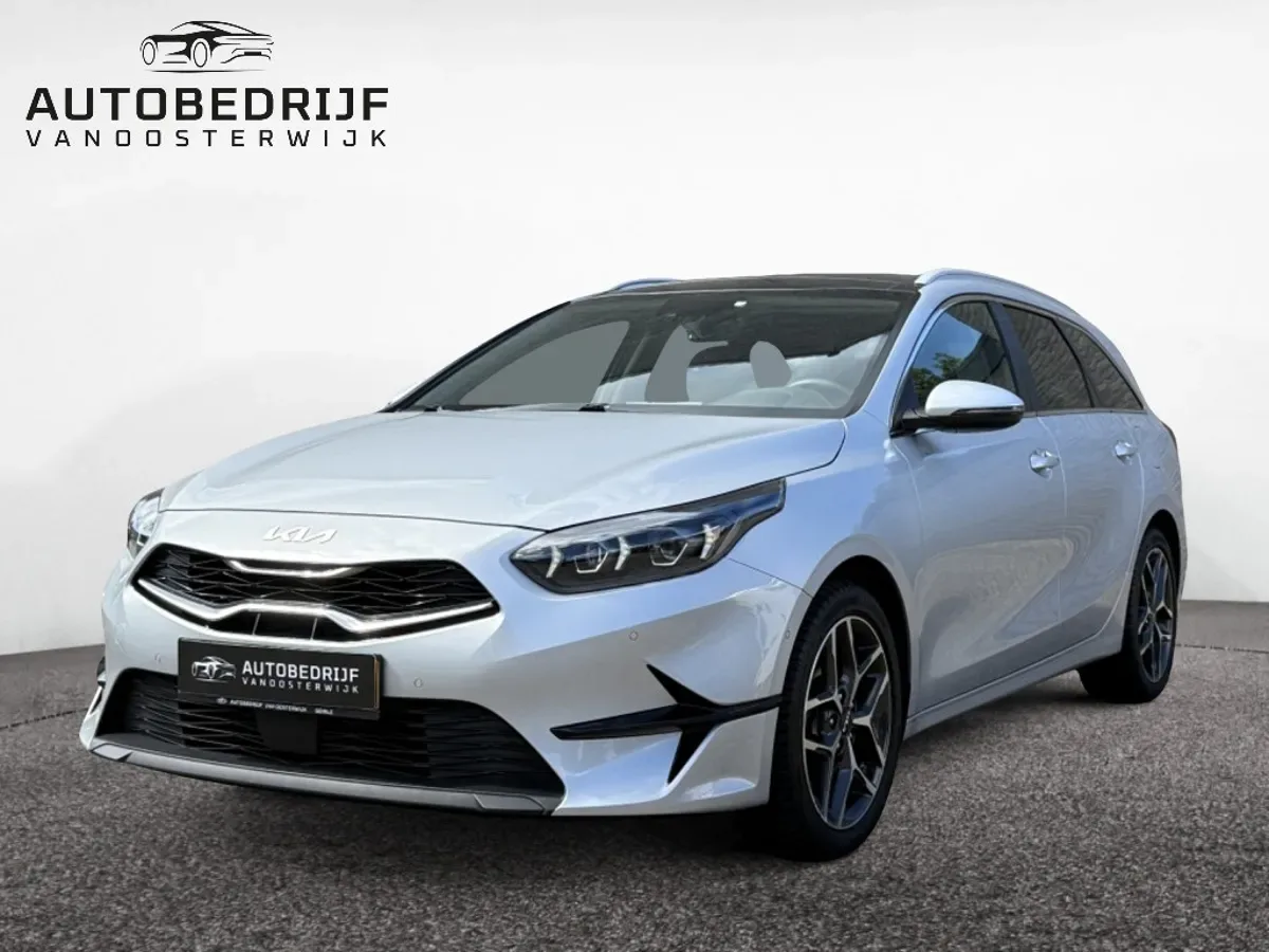 Kia Ceed Sportswagon (2024) — foto 1