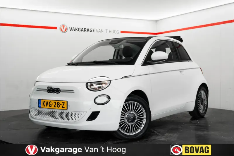 Fiat 500C (2023)