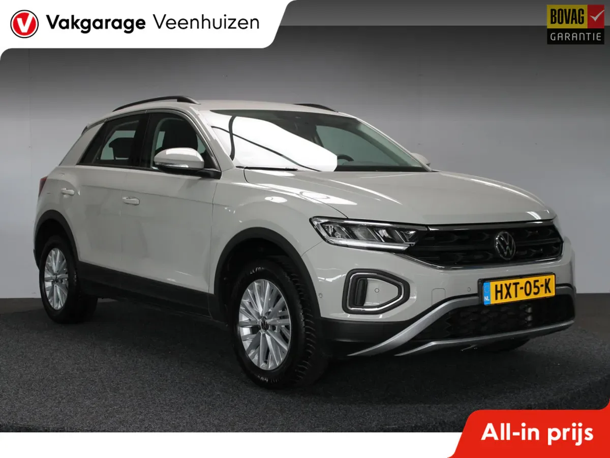 Volkswagen T-Roc (2024) — foto 1