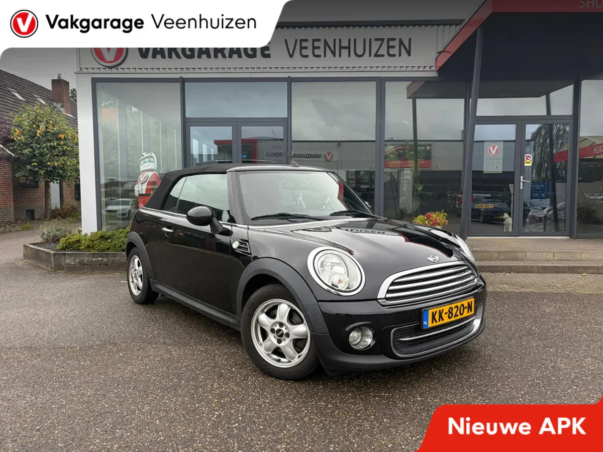 MINI Cabrio (2011) — foto 1