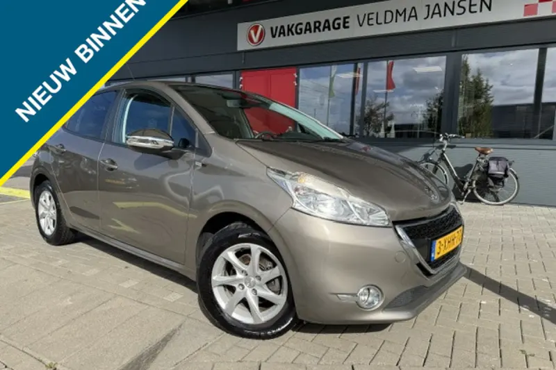 Peugeot 208 (2014)