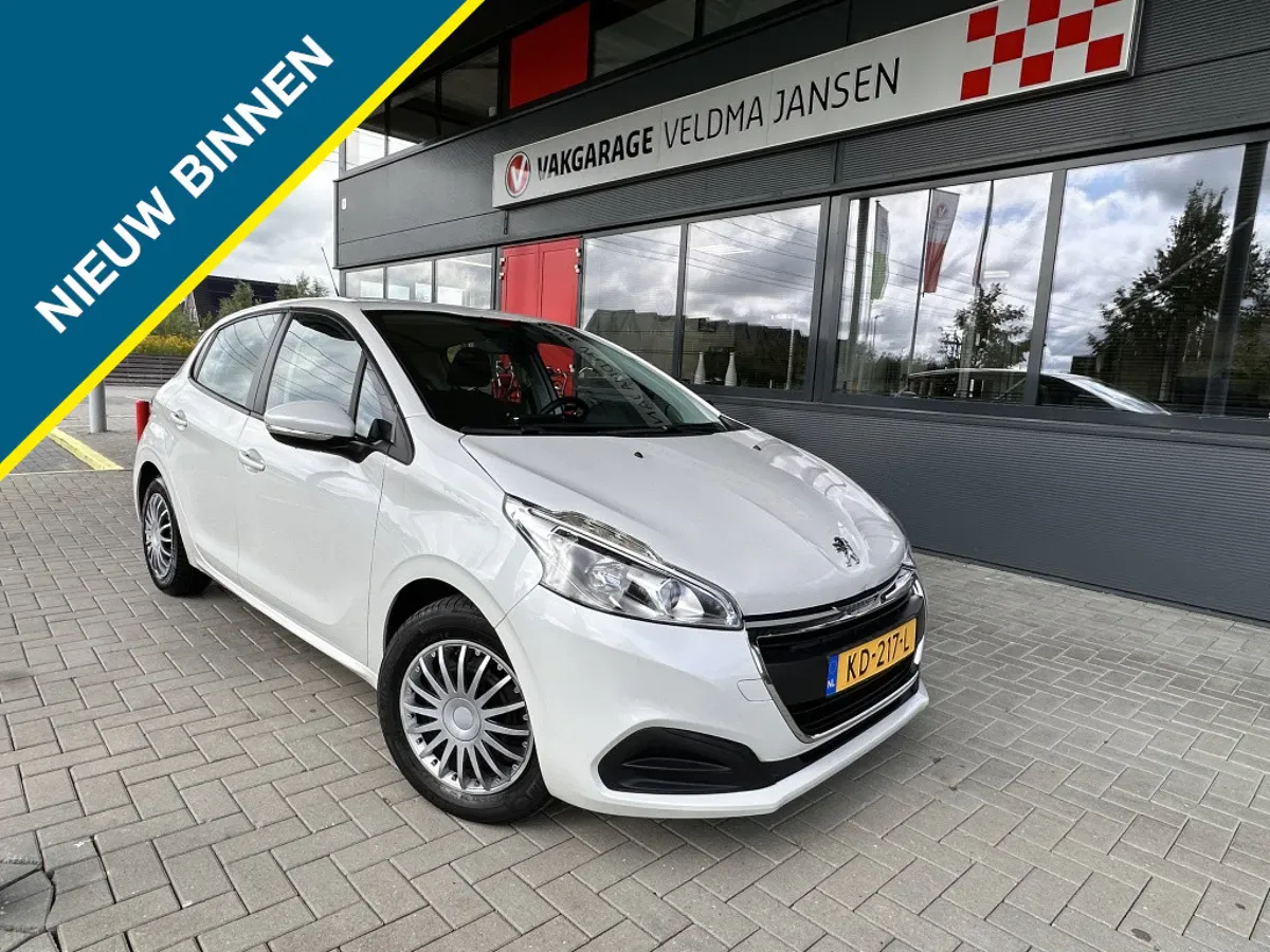 Peugeot 208 (2016) — foto 1