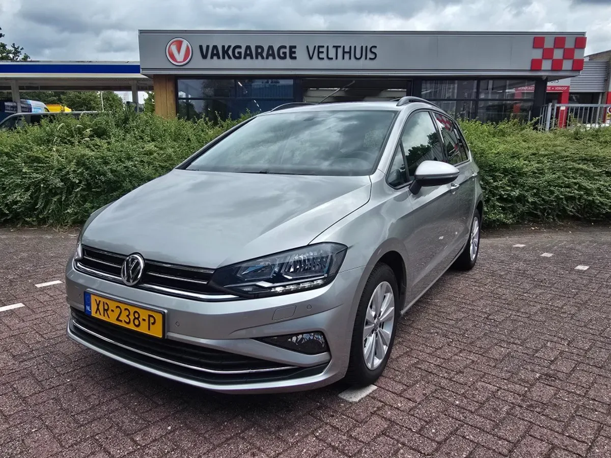 Volkswagen Golf Sportsvan (2018) — foto 1