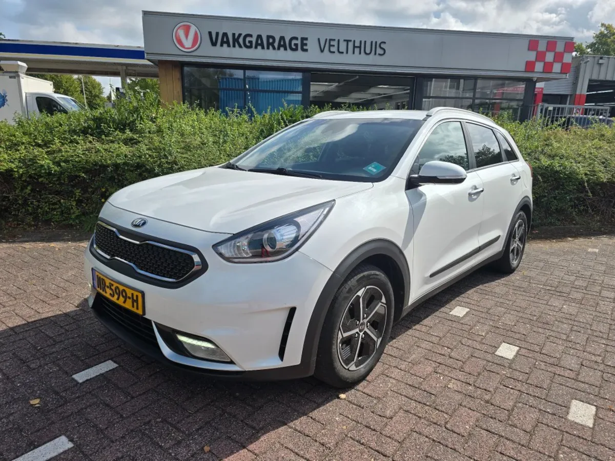 Kia Niro (2017) — foto 1