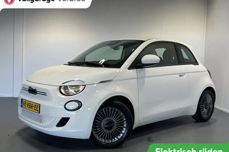Fiat 500 (2022)