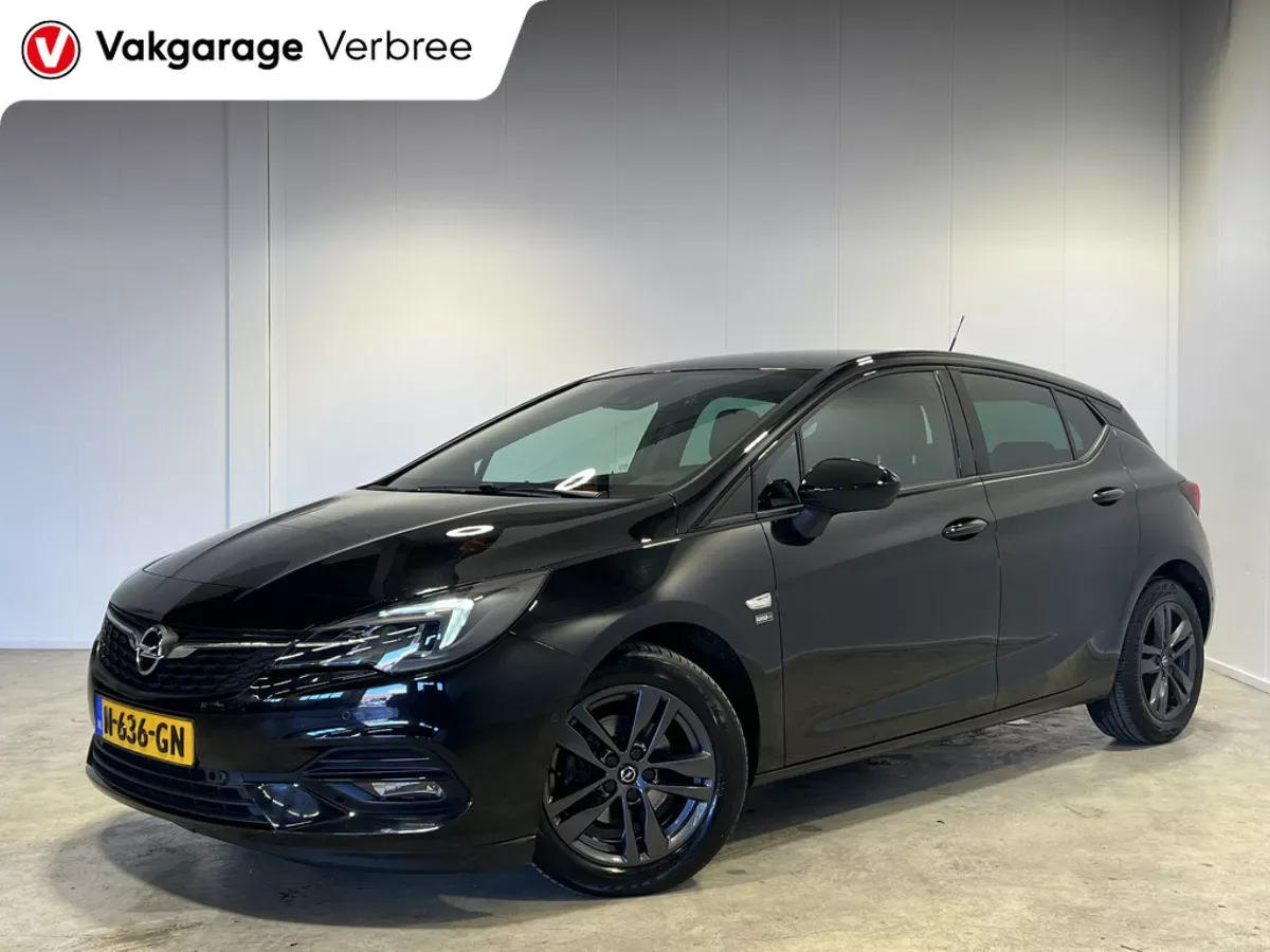 Opel Astra (2020) — foto 1