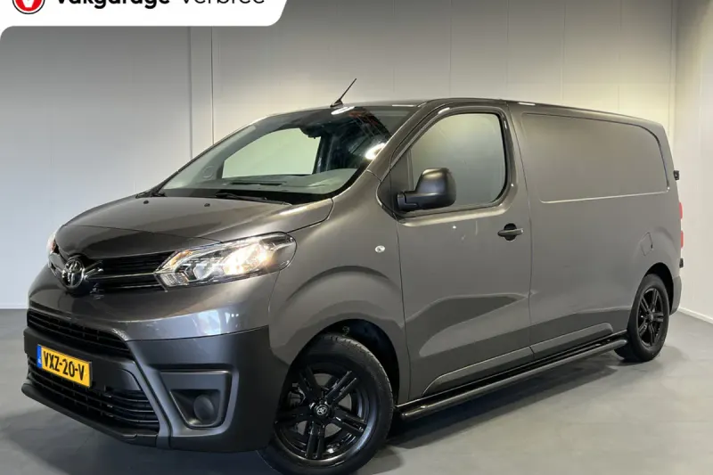 Toyota ProAce Worker (2023)