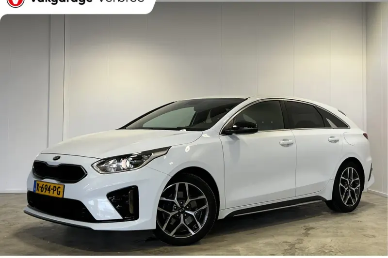 Kia ProCeed (2021)
