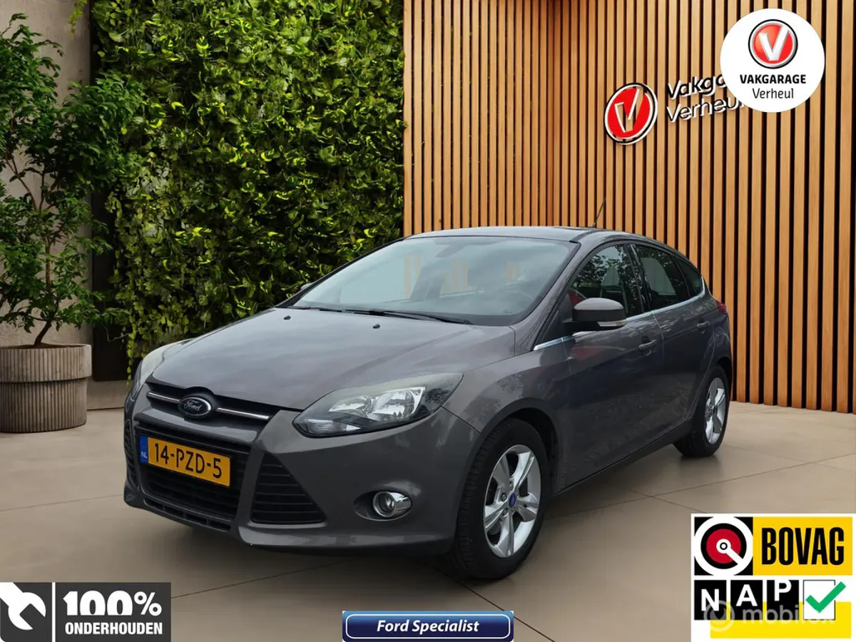 Ford Focus (2011) — foto 1
