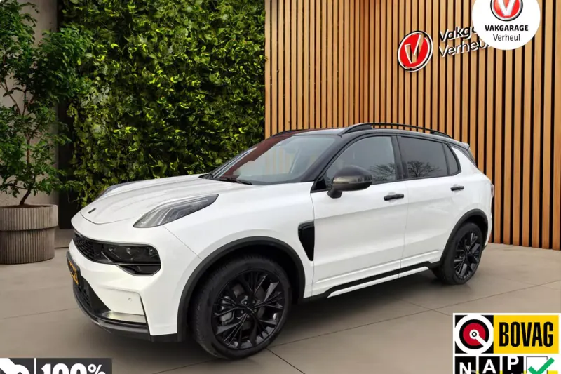 Lynk & Co 01 (2025)