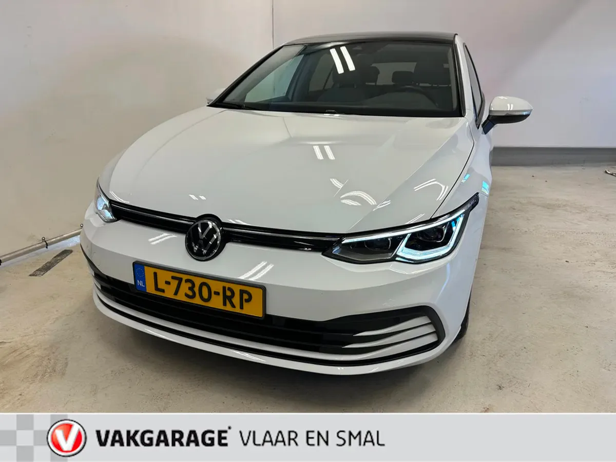 Volkswagen Golf (2020) — foto 1
