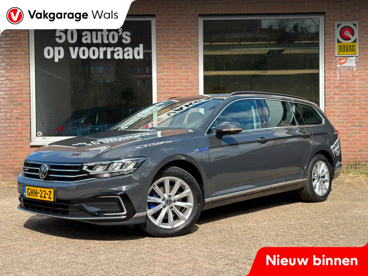 Volkswagen Passat (2021) — foto 1