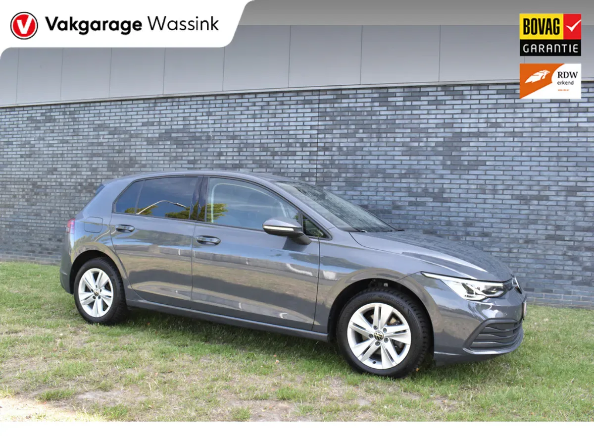 Volkswagen Golf (2021) — foto 1