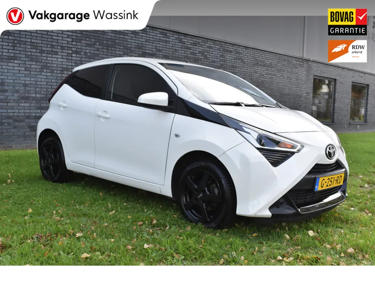Toyota Aygo (2018) — foto 1