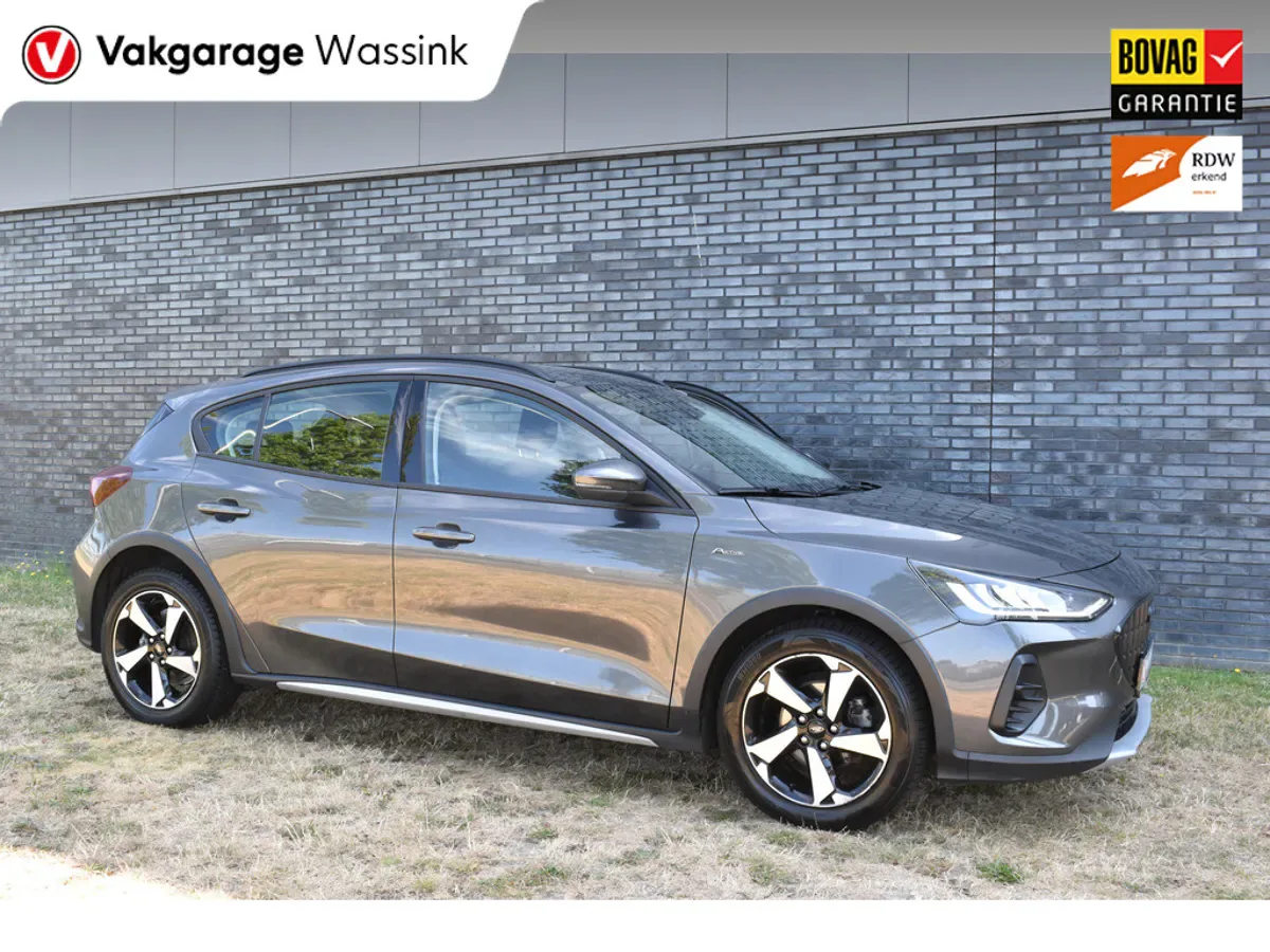 Ford Focus (2023) — foto 1