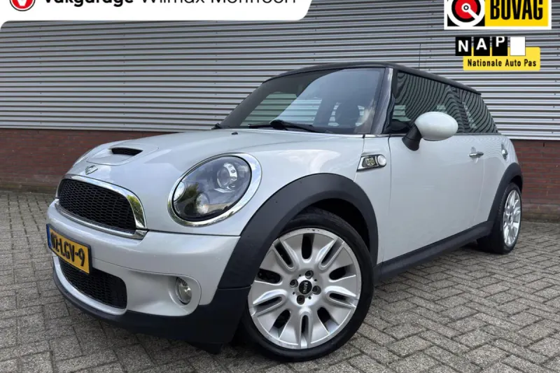 MINI Cooper S (2010)