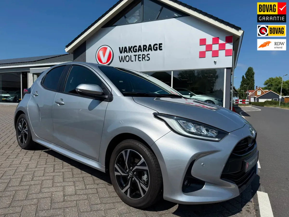 Toyota Yaris (2025) — foto 1