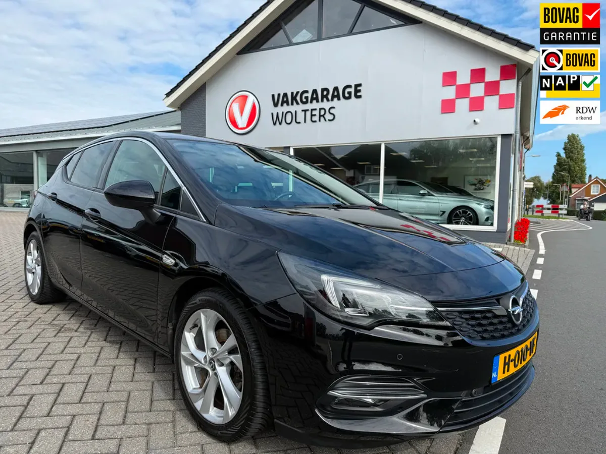 Opel Astra (2020) — foto 1