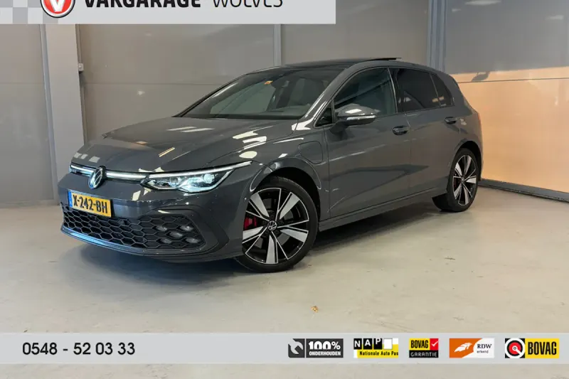 Volkswagen Golf (2023)