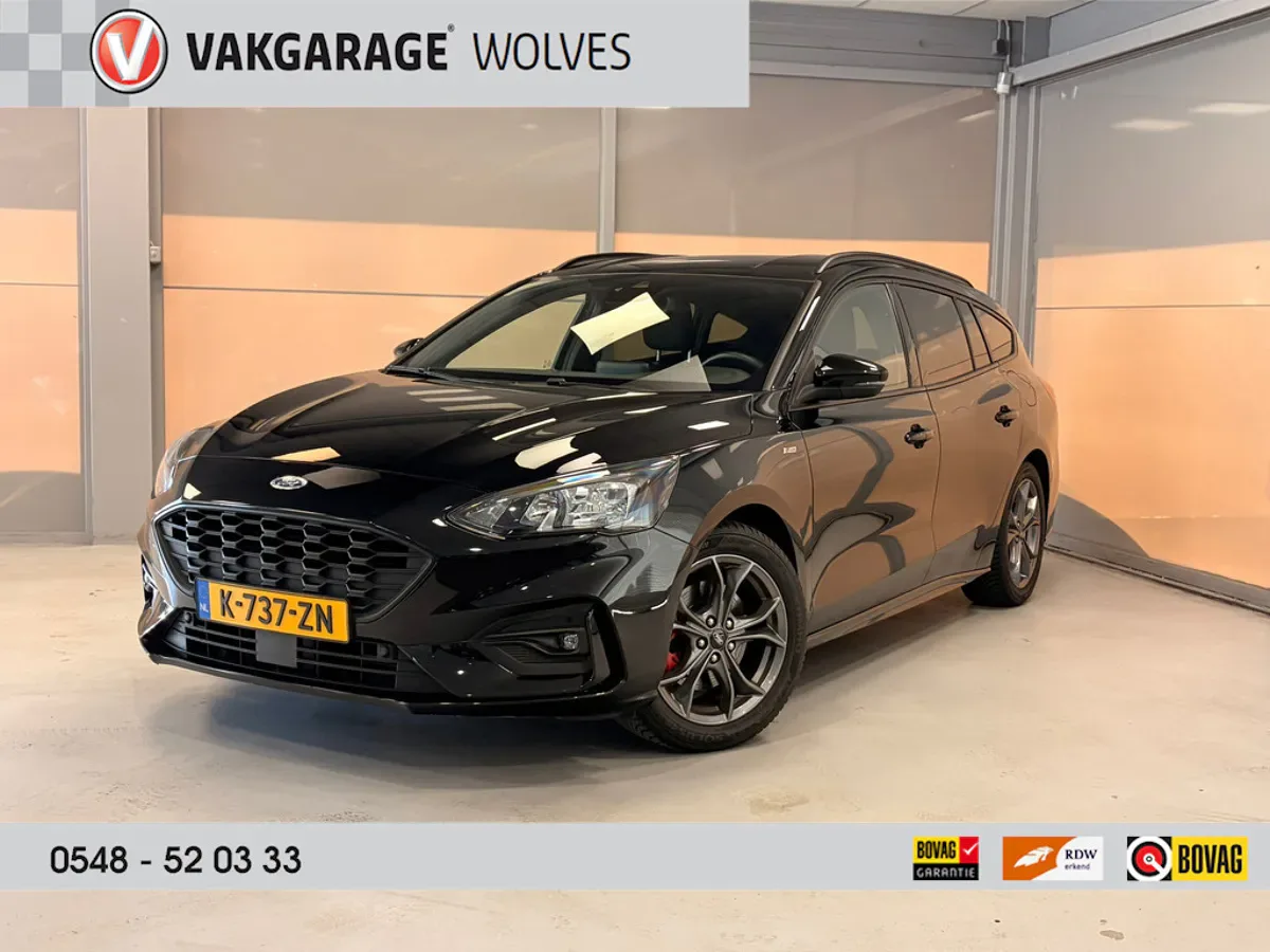 Ford Focus (2021) — foto 1