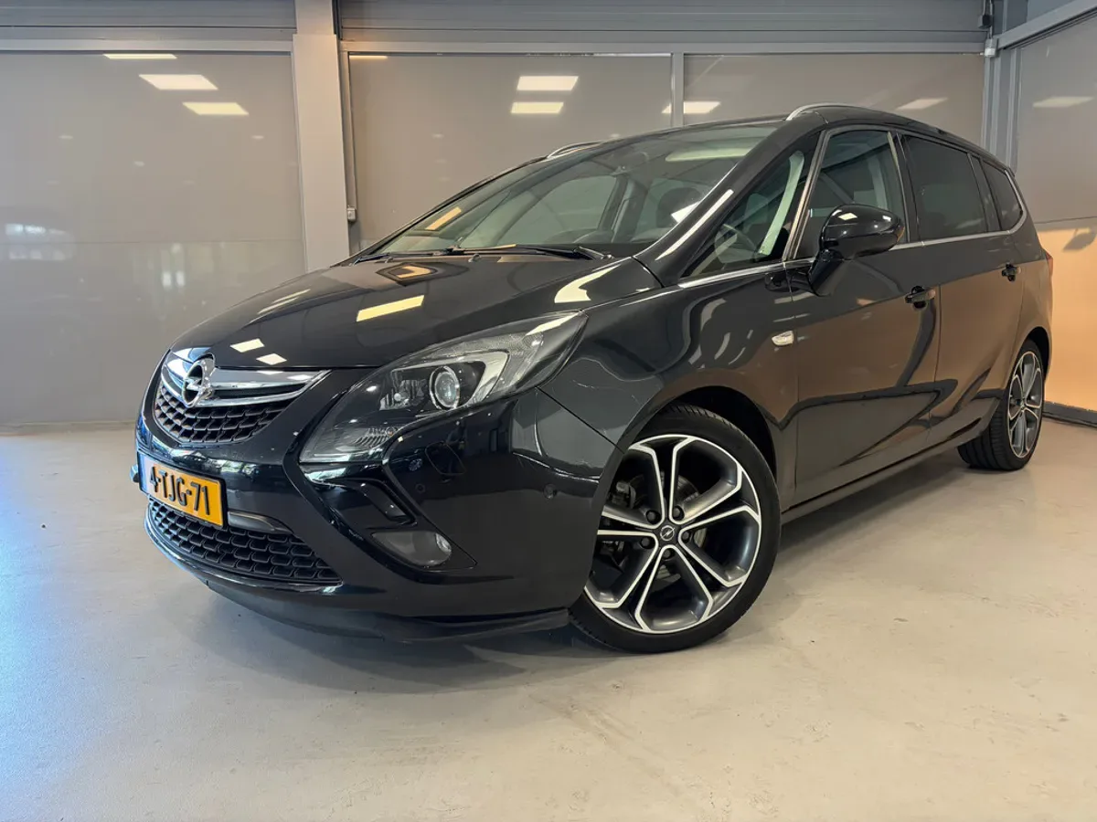 Opel Zafira (2012) — foto 1