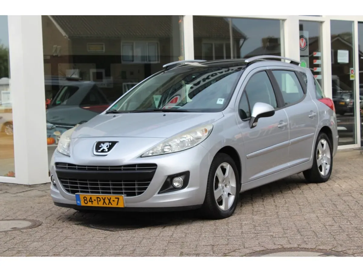 Peugeot 207 (2011) — foto 1