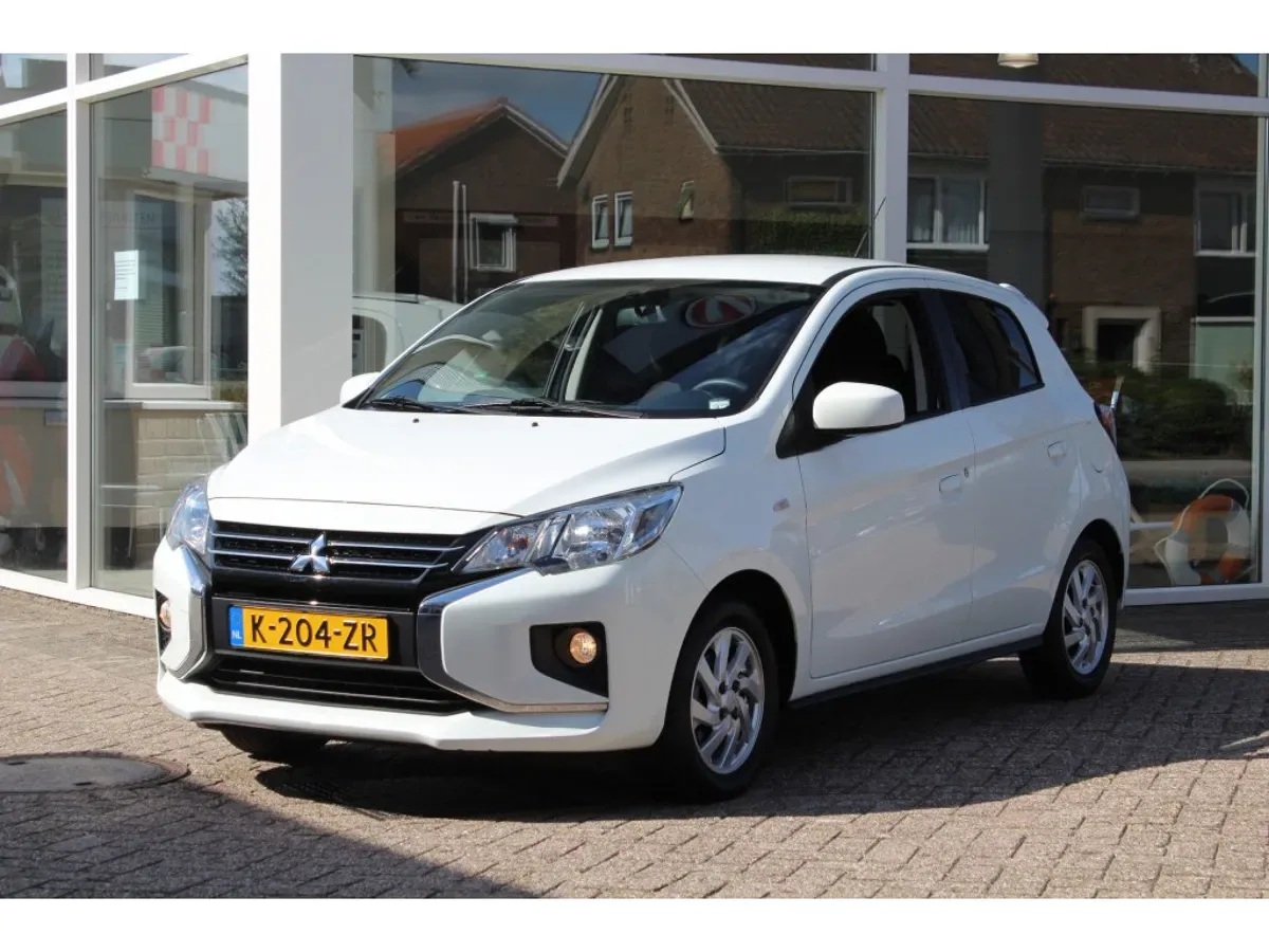 Mitsubishi Space Star (2021) — foto 1